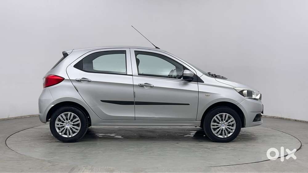Tata Tiago 1.2 Revotron Xt, 2017, Petrol