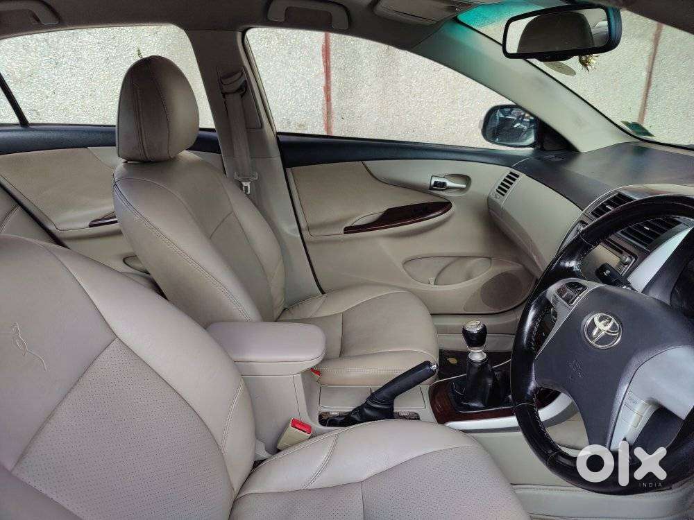 Toyota Corolla Altis 1.8g Limited, 2012, Petrol