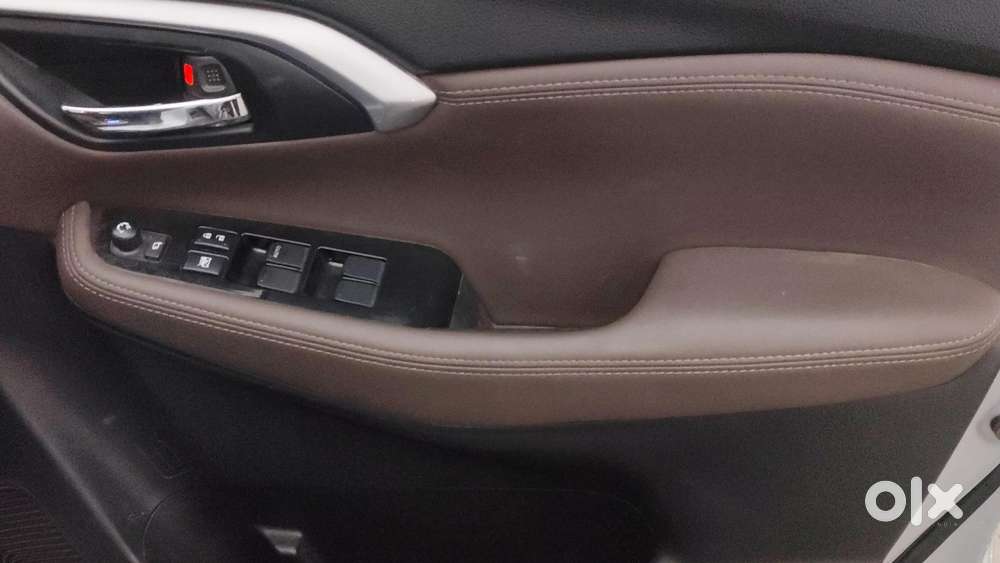 Toyota Urban Cruiser Hyryder 1.5 V Hybrid, 2023, Petrol