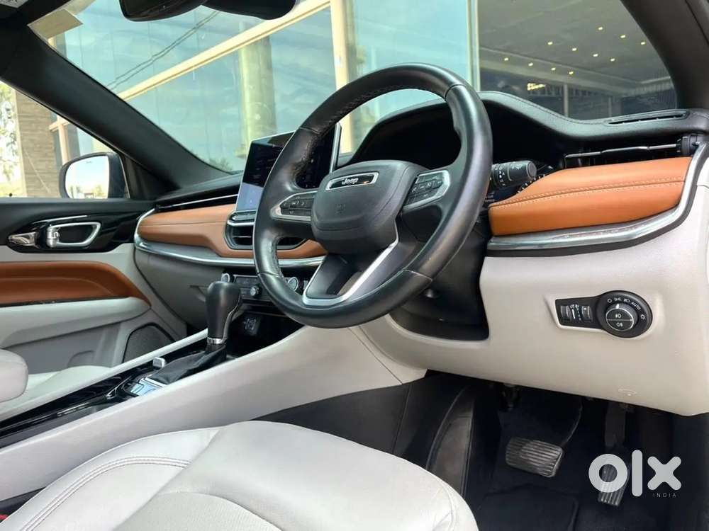 Jeep Compass Petrol 2023 Variant Limited (o)