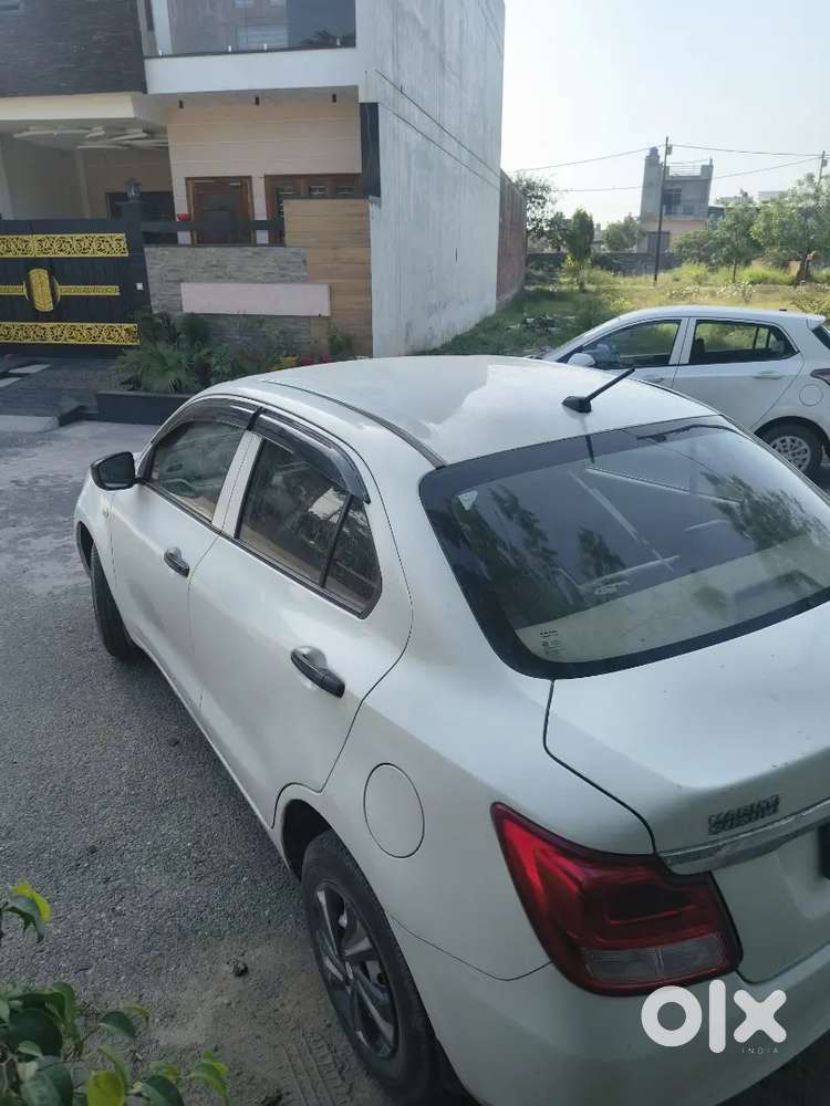 Maruti Suzuki Dzire 2017 Petrol Well Maintained