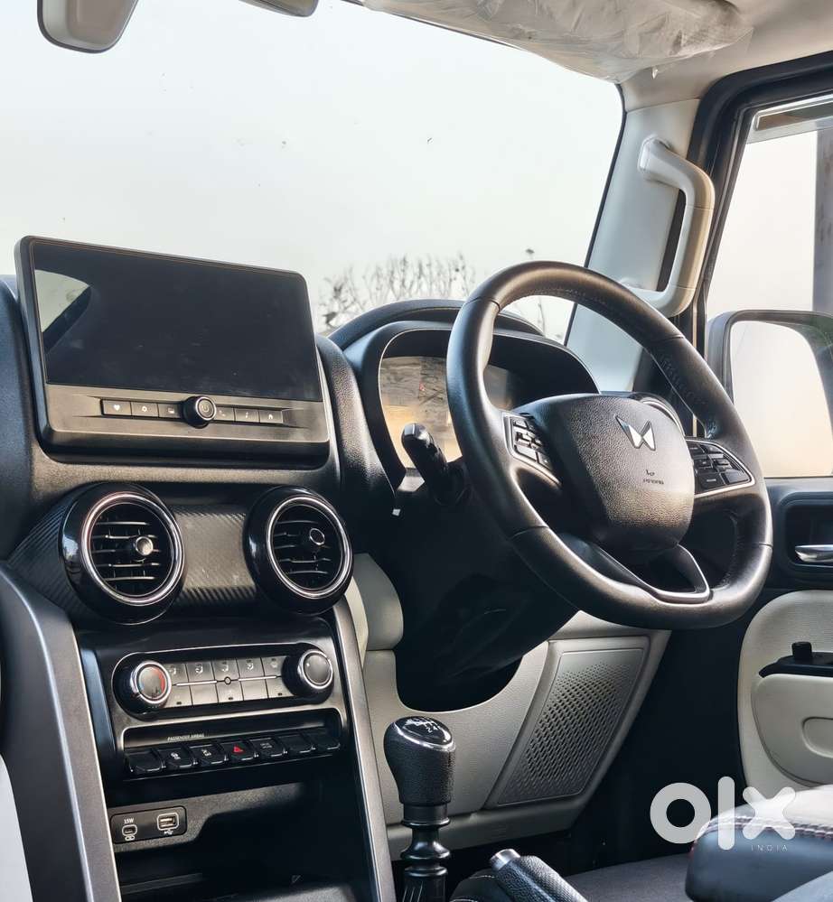 Mahindra Thar Roxx Mx5 Rwd Diesel, 2025, Diesel