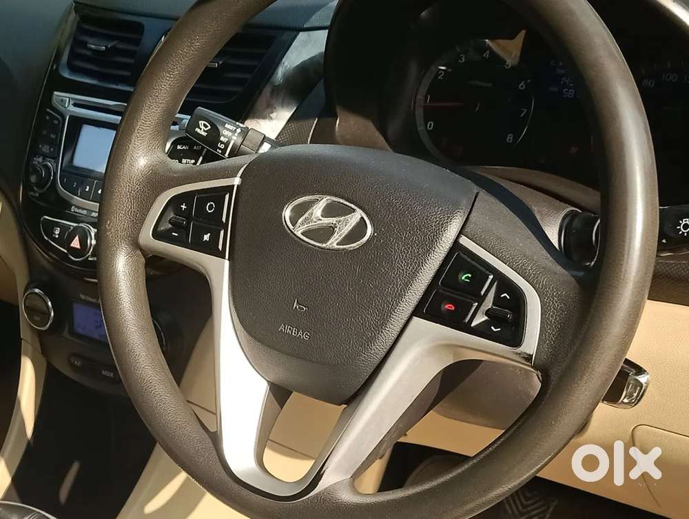 Hyundai Verna 1.6 Ex Vtvt, 2013, Petrol