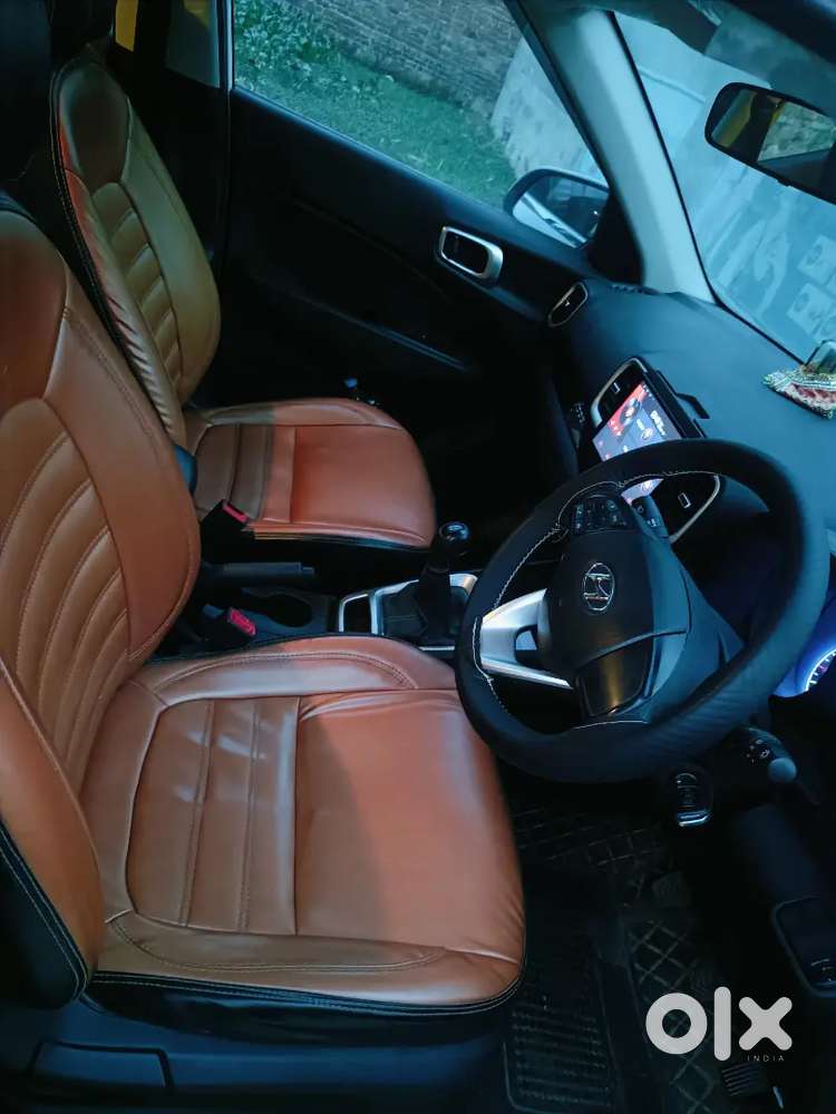 Hyundai Venue 2021 Petrol Well Maintained