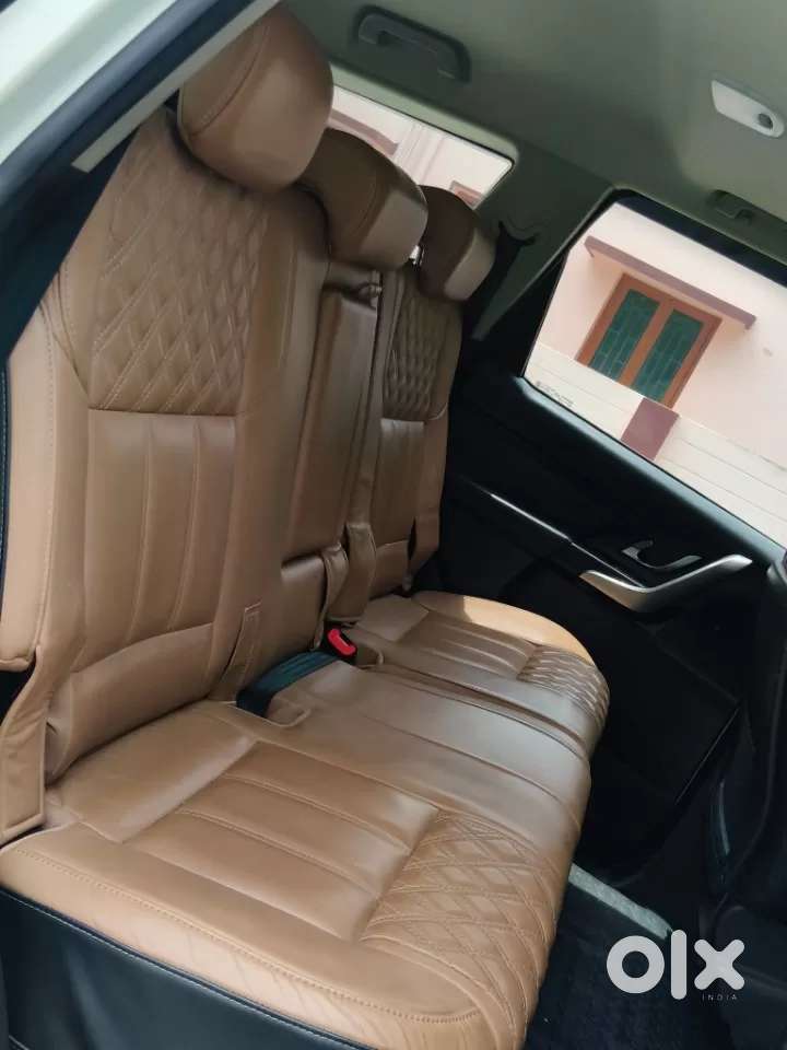 Mahindra Xuv500 W11 Option Awd, 2021, Diesel