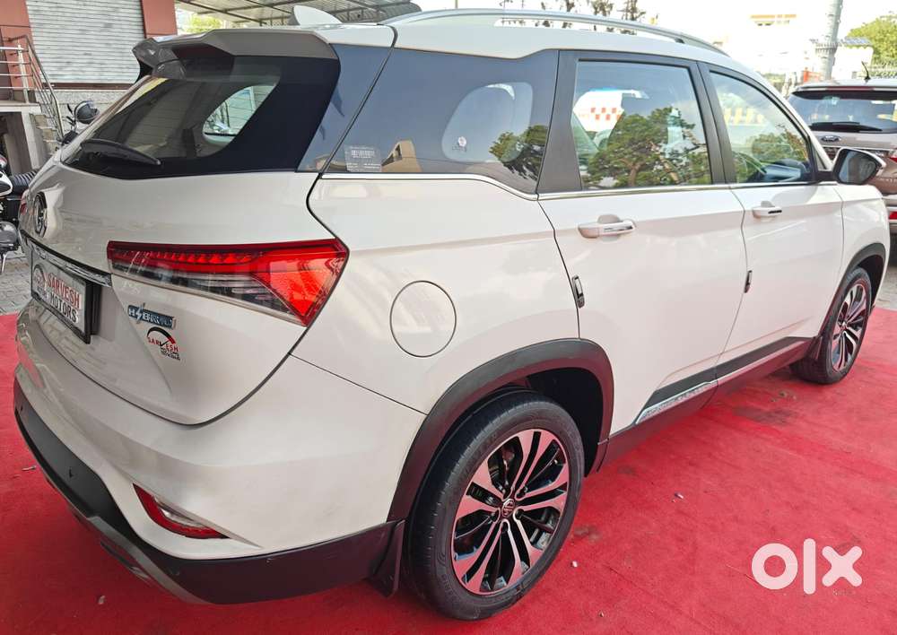 Mg Hector Plus 1.5 Hybrid Sharp Turbo 6 Str, 2022, Petrol