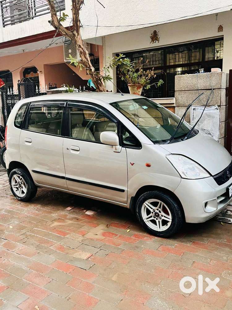 Alloy Wheel,system, Center Locking,power Window,power Steering,