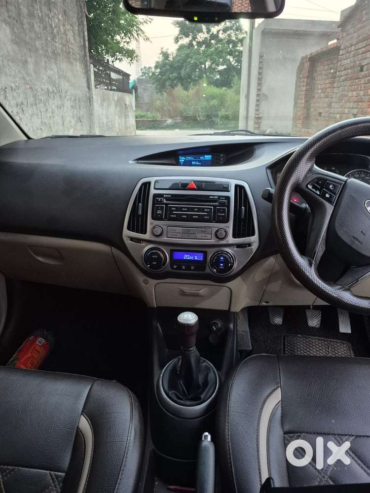 Hyundai I20 Sportz Petrol 2014