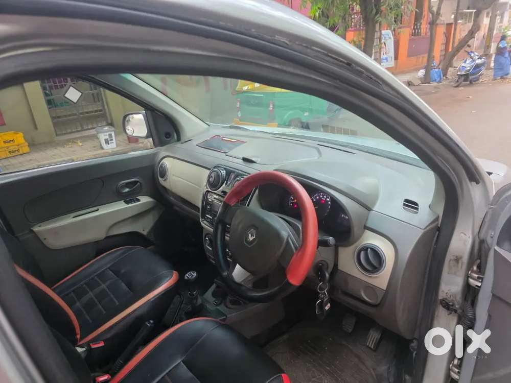 Renault Lodgy Diesel 2015 Rxl Dci 85psi 5th Owner In Good Condition.