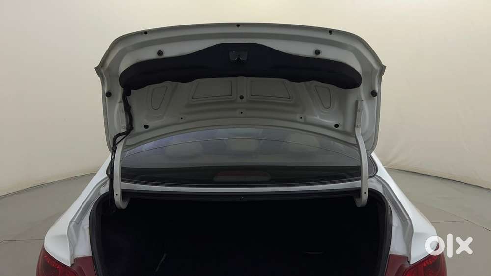 Hyundai Verna 1.6 Sx Vtvt (o) At, 2013, Petrol