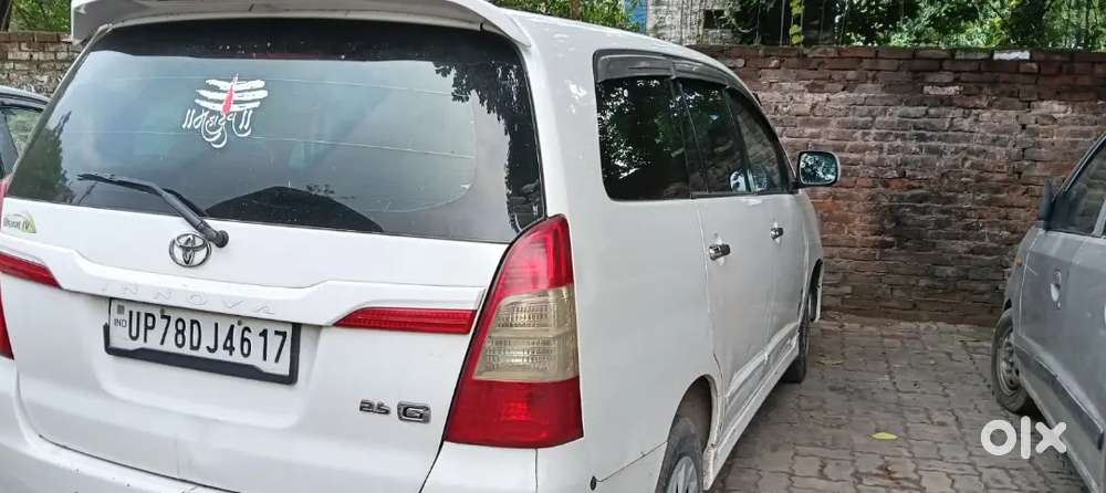 Toyota Innova 2014