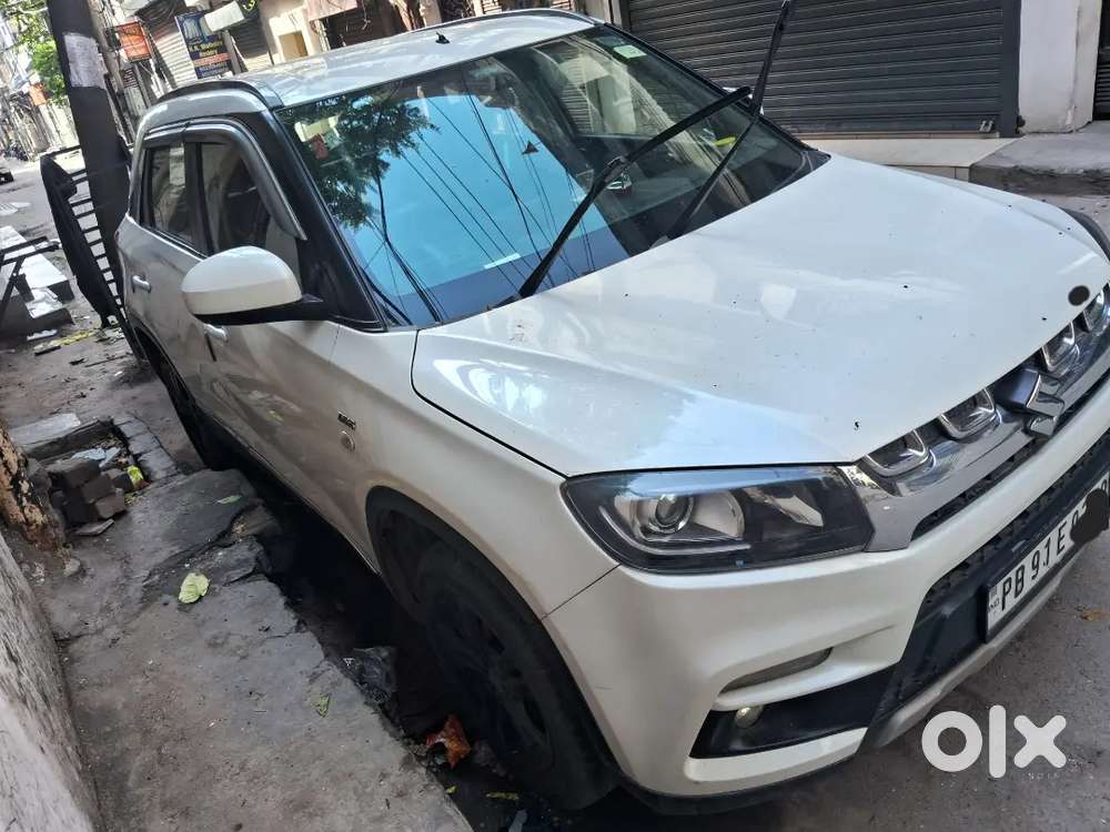 Maruti Brezza Car Well Maintained .price 725000/