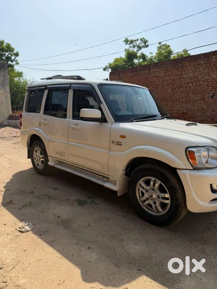 Mahindra Scorpio 2013 Diesel 150000 Km Driven