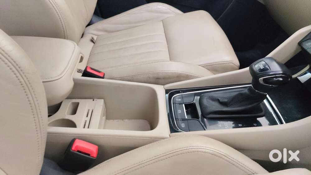 Skoda Karoq 1.5 Style At, 2020, Petrol