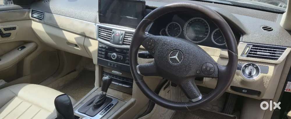 Mercedes-benz E-class 2010 Petrol 105000 Km Driven