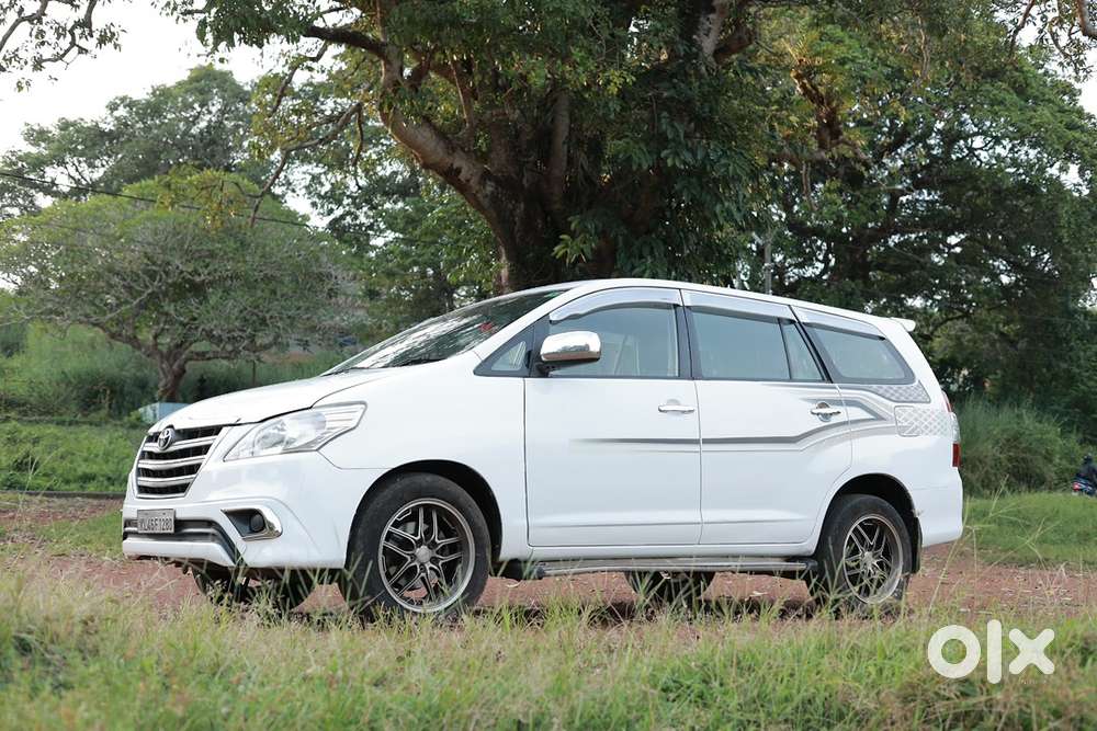 Toyota Innova Diesel 2012