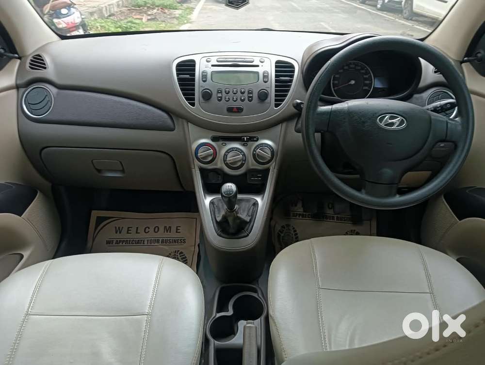 Hyundai I10 Sportz, 2016, Petrol