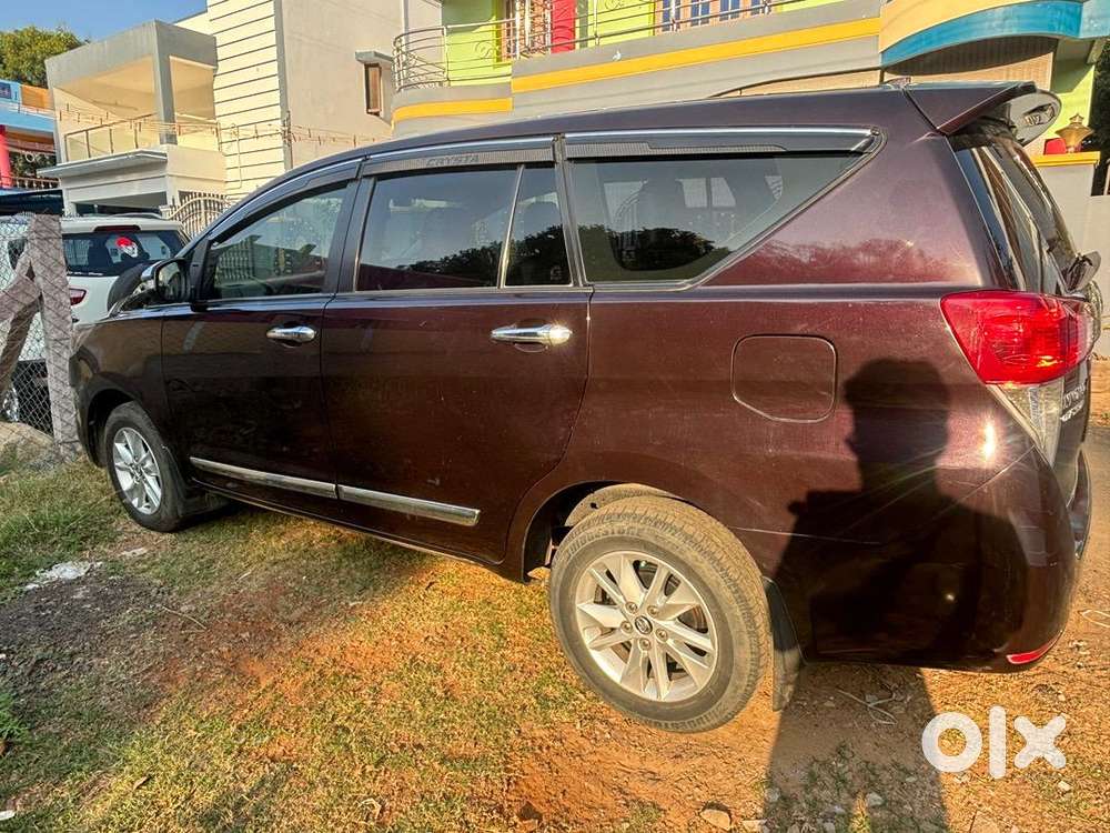 Toyota Innova Crysta 2017 Diesel Well Maintained