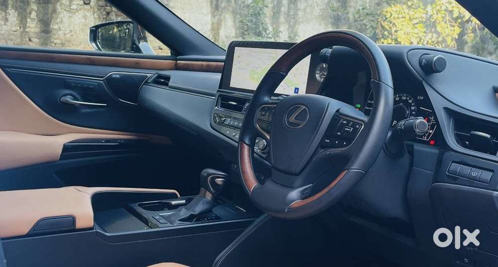 Lexus Es 300h Luxury, 2025, Petrol