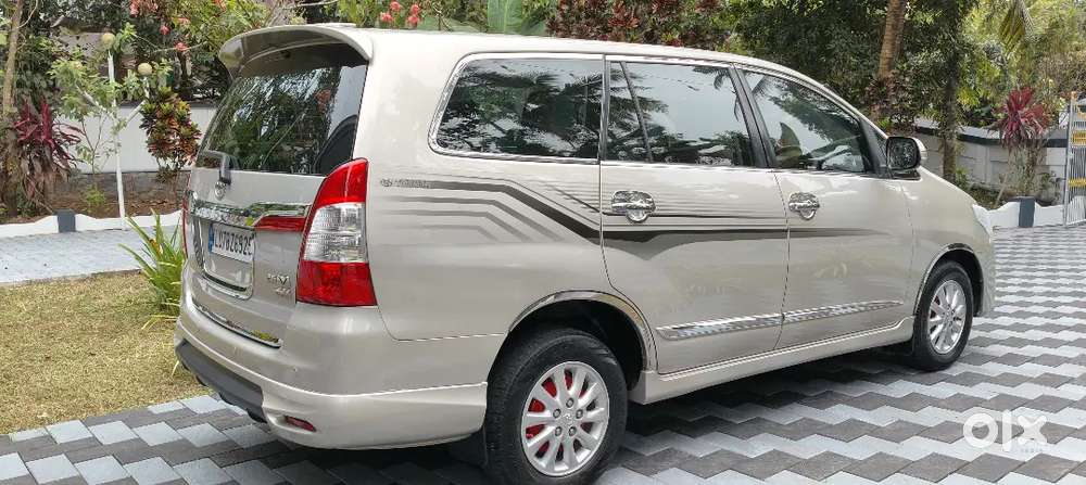 Toyota Innova Diesel 2014