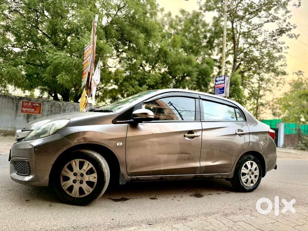 Honda Amaze Petrol (doctor Driven)