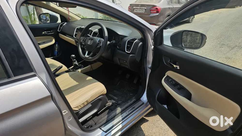 Honda City 2024 Ivtech Mt