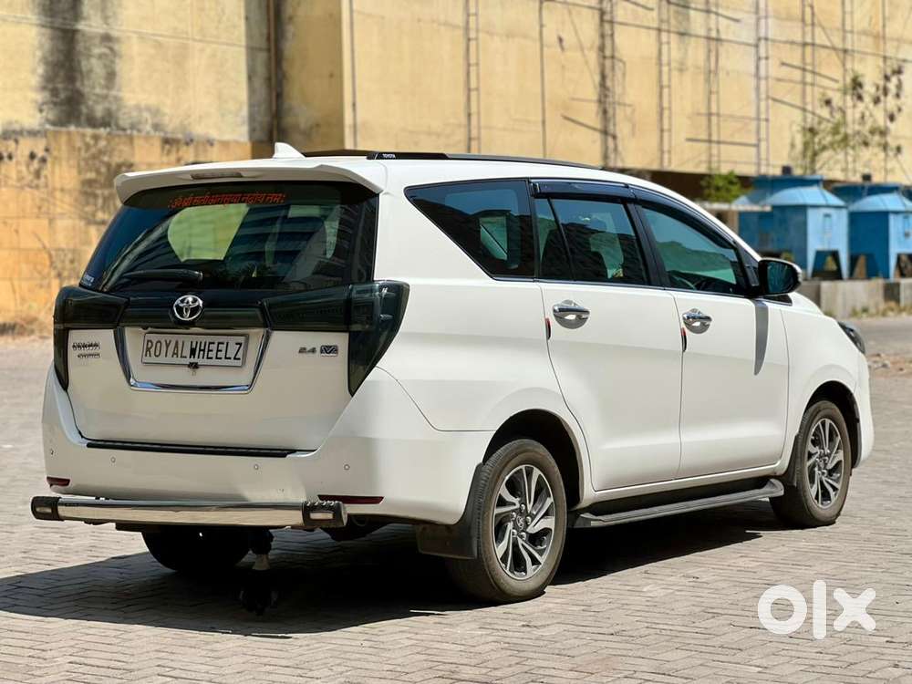 Toyota Innova Crysta 2.4 V, 2024, Diesel