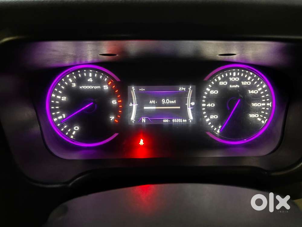 Mahindra Marazzo M6 8str, 2018, Diesel
