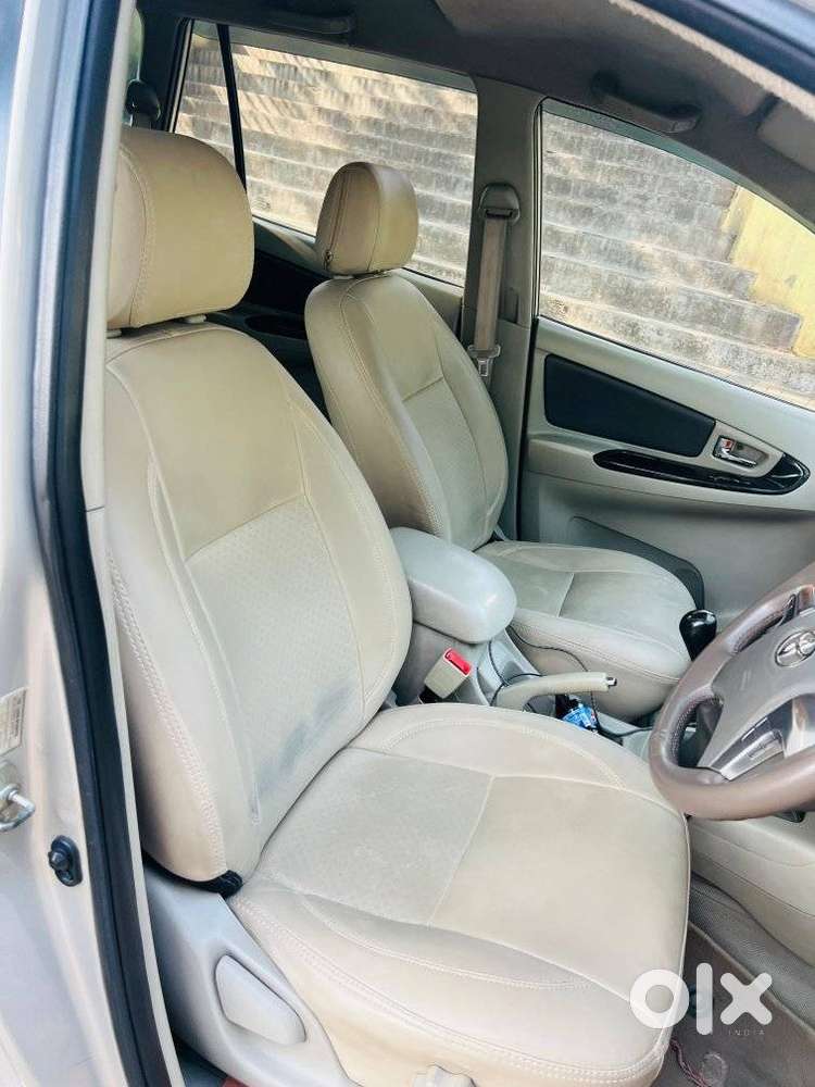 Toyota Innova 2.5 V 7 Str, 2014, Diesel