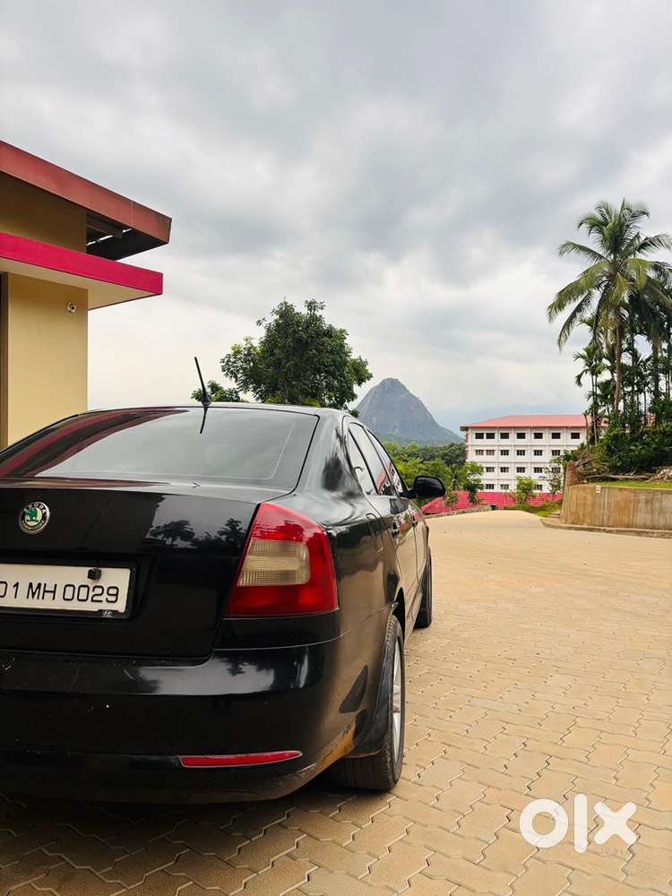 Skoda Laura Diesel 2011 Car