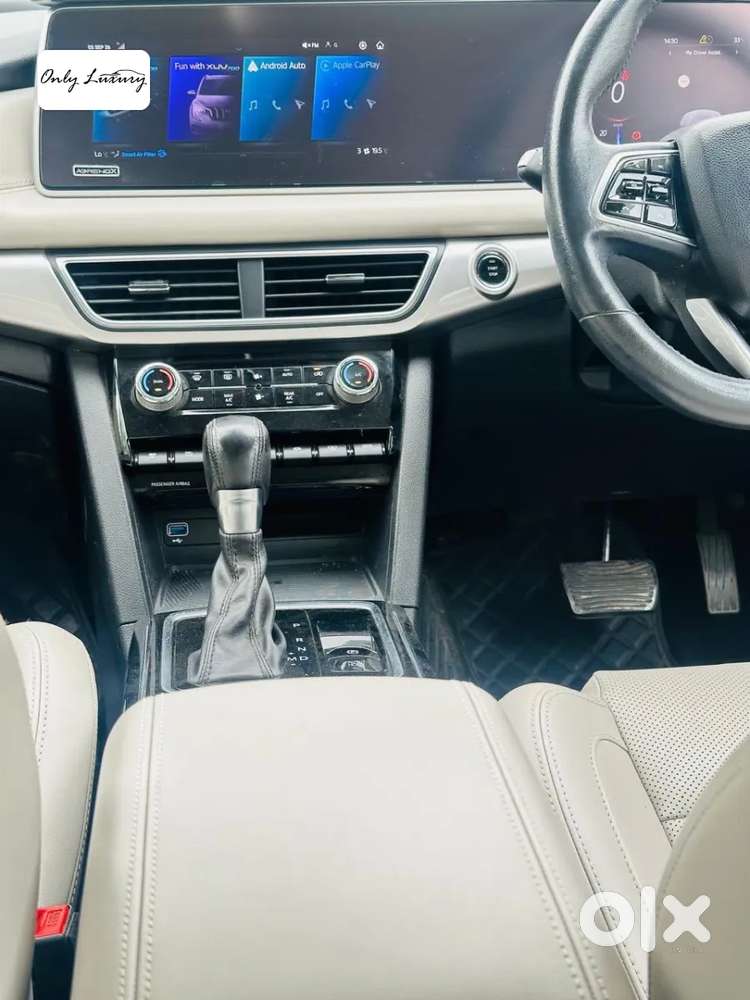 Mahindra Xuv700 2.2 Ax 7 Diesel At Luxury Pack Str Awd, 2022, Diesel