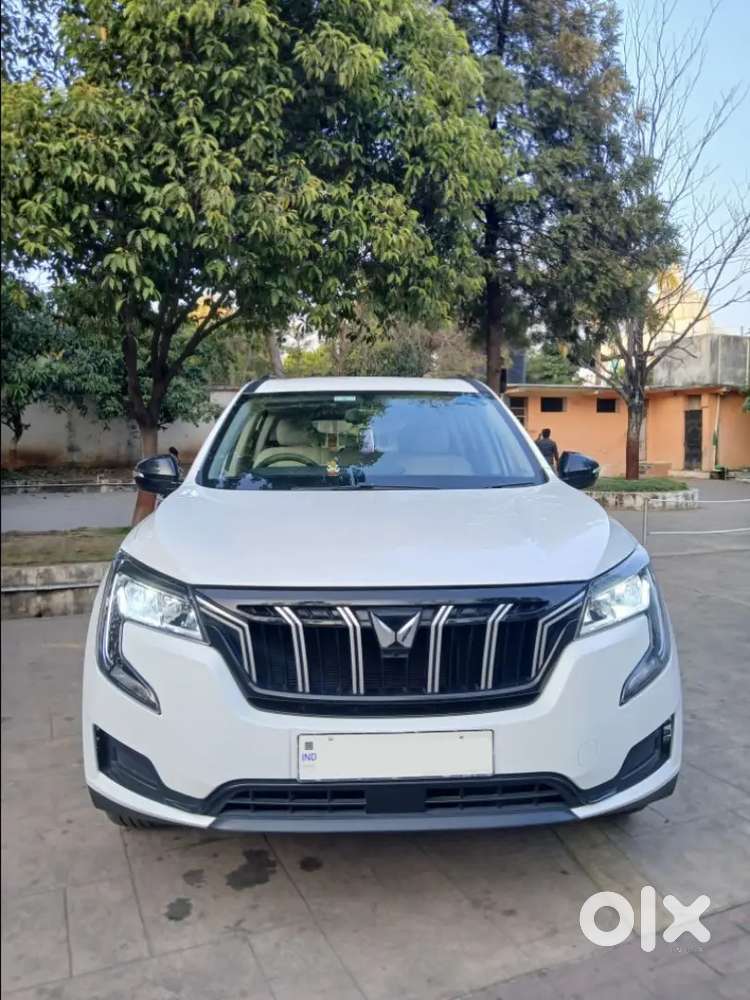 Mahindra Xuv700 2022 Petrol Well Maintained