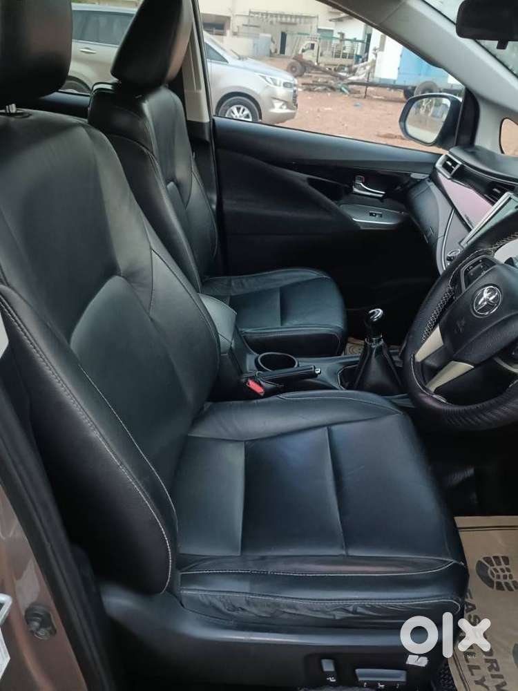 Toyota Innova Crysta 2.5z, 2016, Diesel