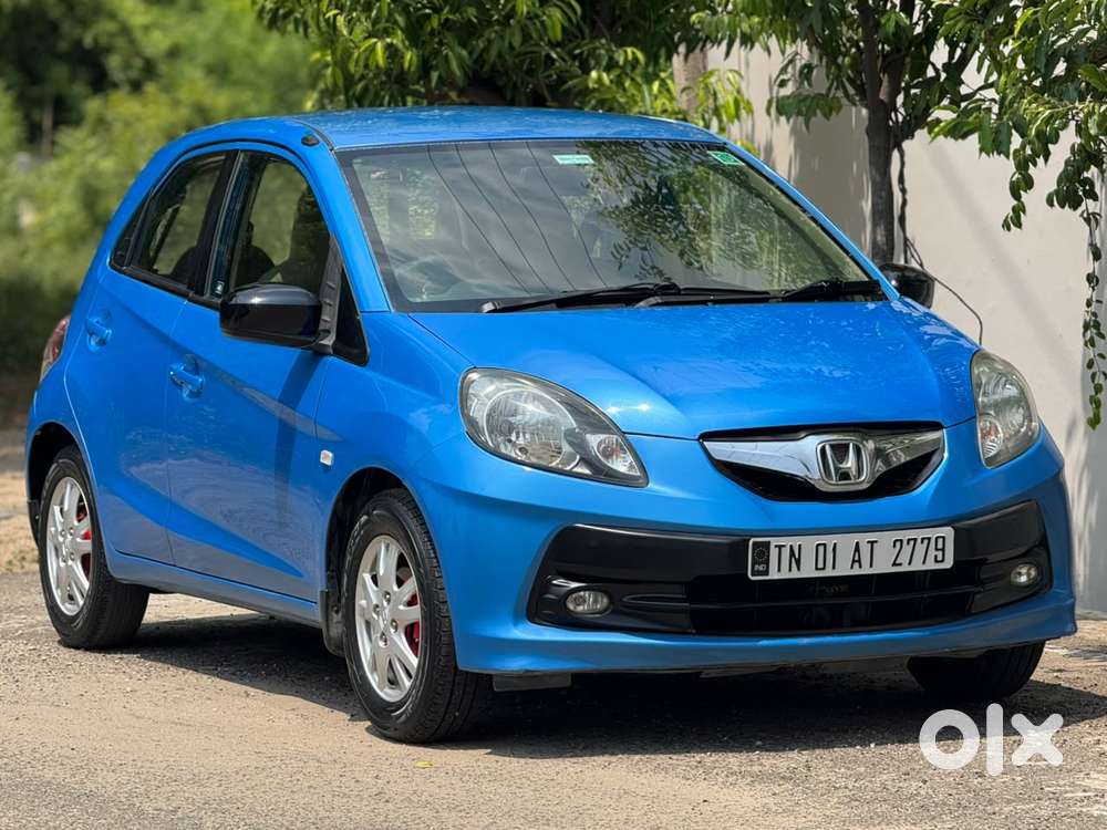 Honda Brio V Mt, 2012, Petrol