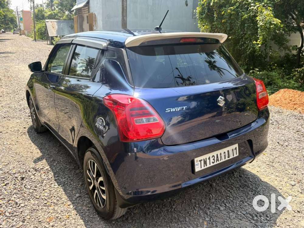 Maruti Suzuki Swift Vxi + Manual, 2022, Petrol