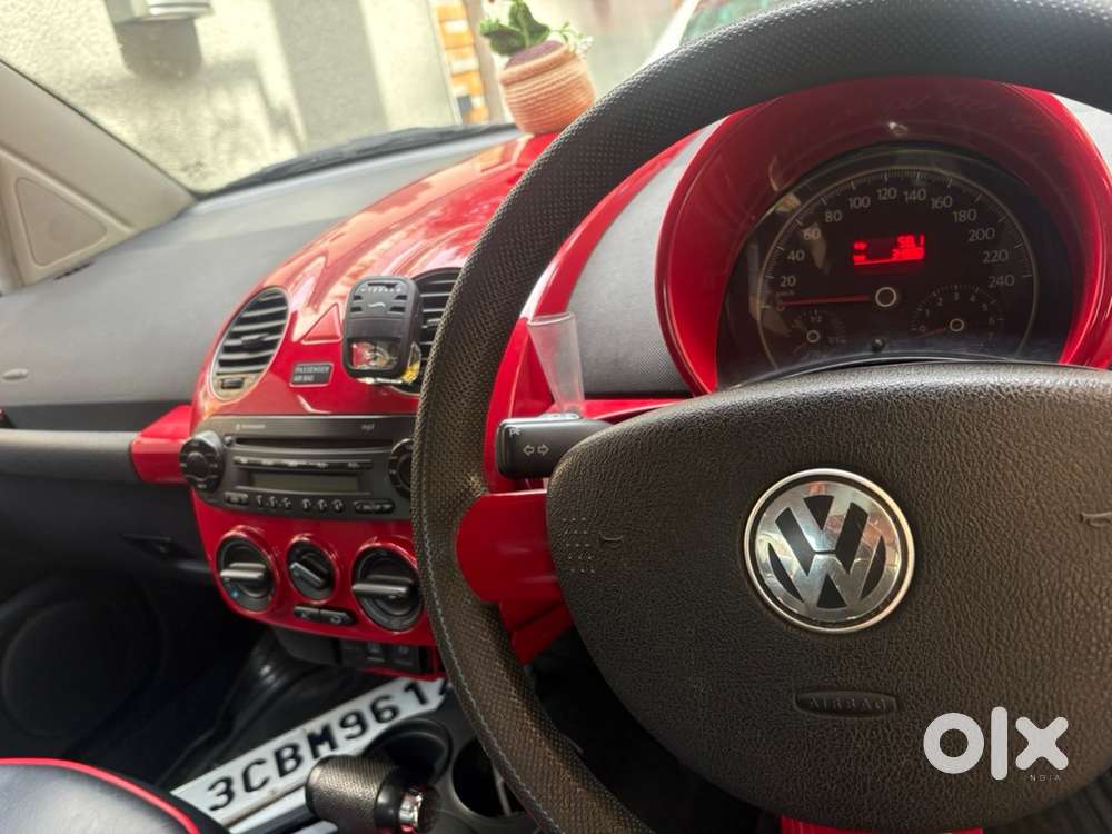 Volkswagen Beetle 2010 Petrol 35000 Km Driven