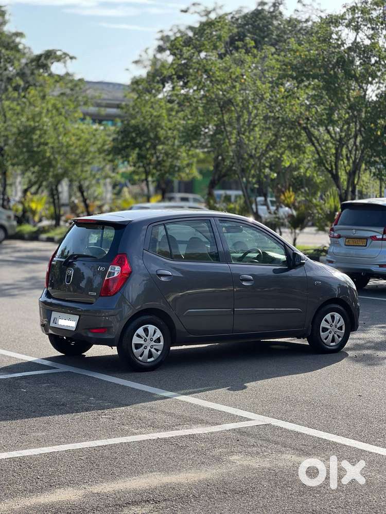 Hyundai I10 Sportz At, 2012, Petrol