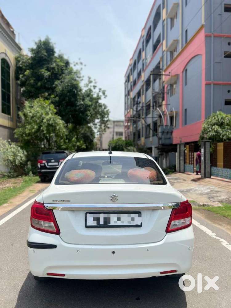 Maruti Suzuki Swift Dzire 1.3 Zxi, 2023, Cng & Hybrids