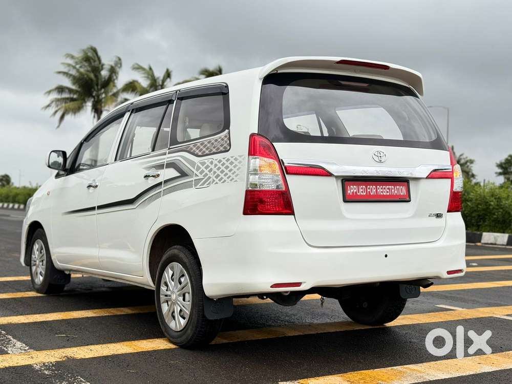 Toyota Innova 2.5 G (diesel) 8 Seater, 2016, Diesel