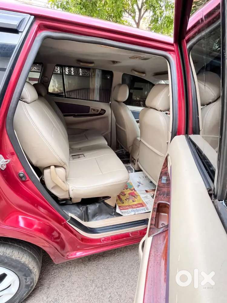 Toyota Innova 2007 Diesel 225000 Km Driven
