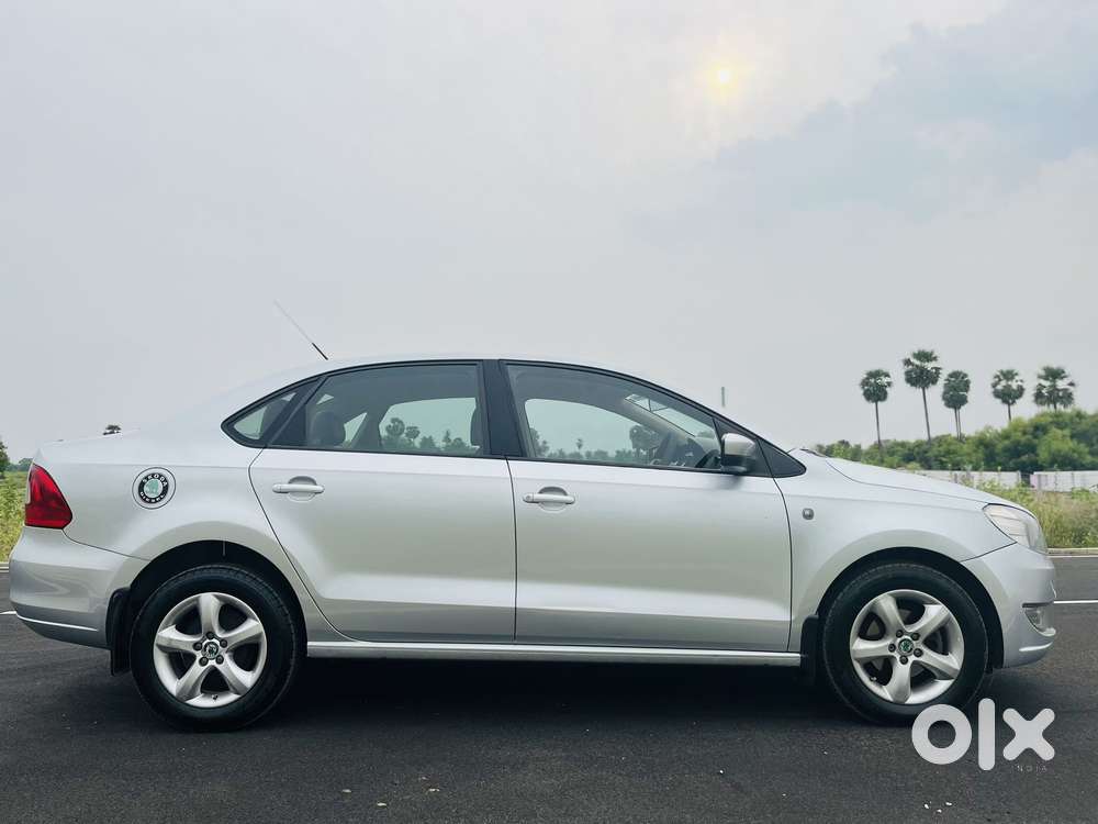 Skoda Rapid 1.6 Elegance Plus Mpi At, 2012, Diesel