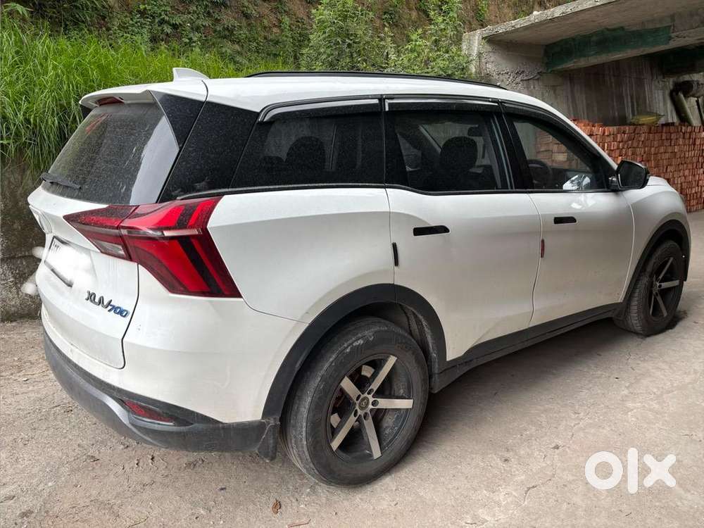 Mahindra Xuv700 With Custom Original Neo Alloys