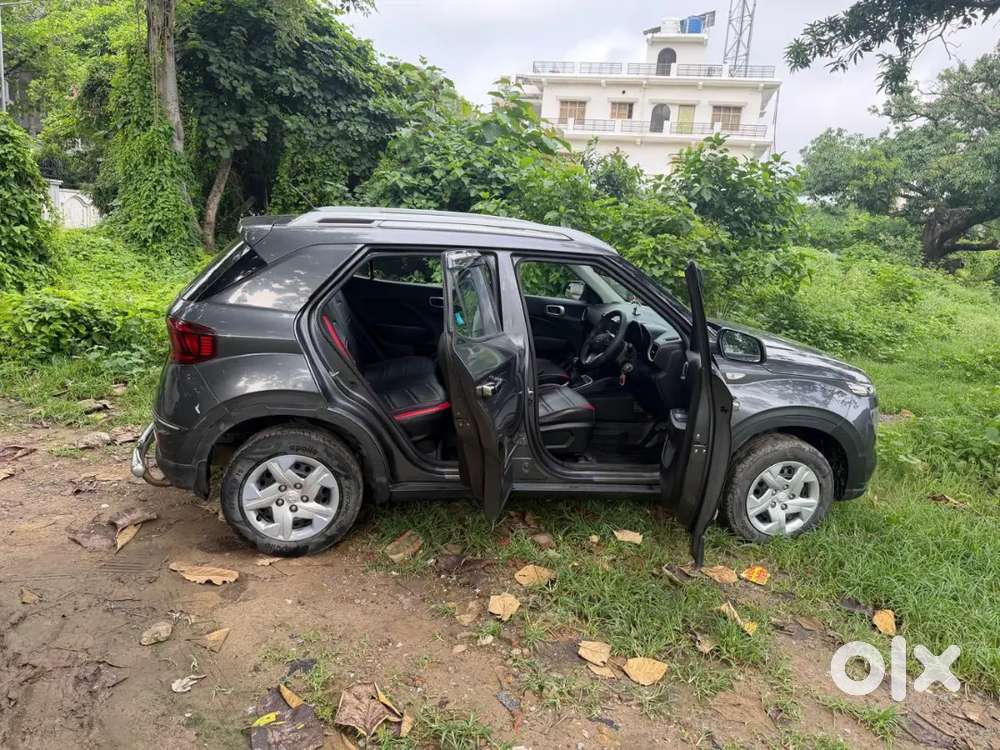 Hyundai Venue 2022 Petrol Manual