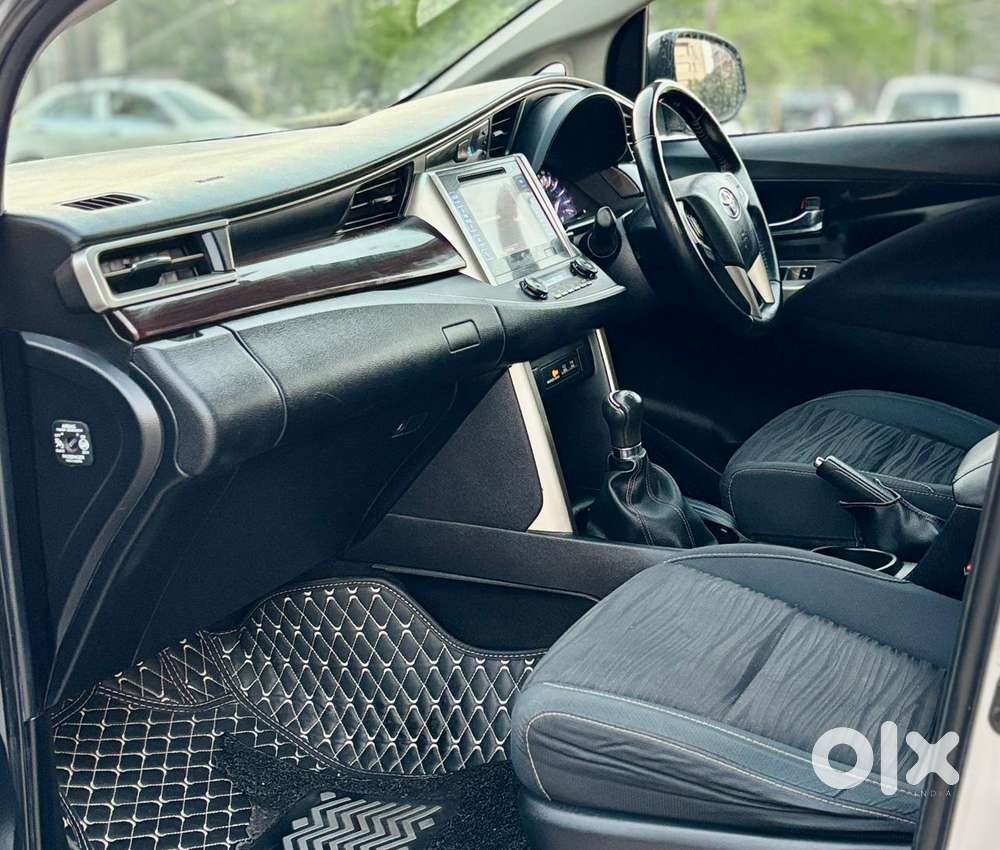 Toyota Innova Crysta