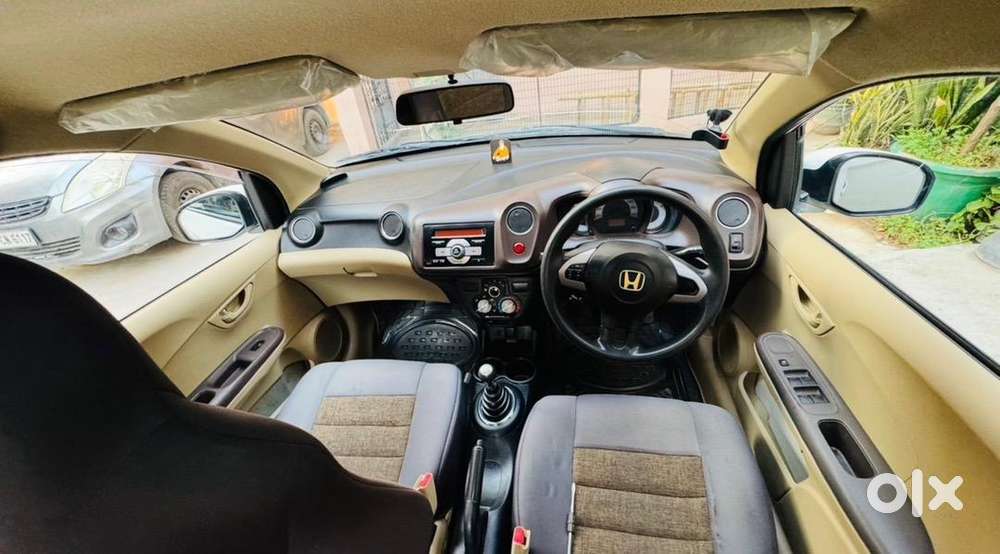 Honda Brio 2012 Petrol Well Maintained