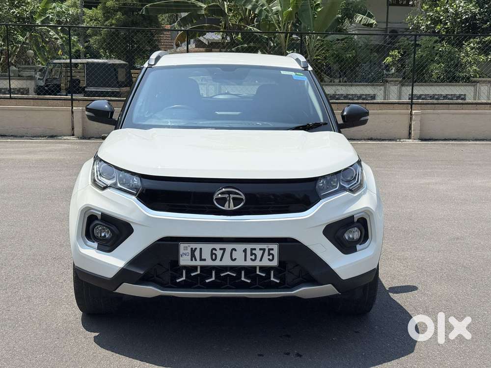 Tata Nexon Amt Xza Plus, 2020, Petrol
