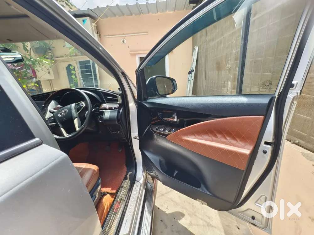 Toyota Innova Crysta 2.4v Mt 2024 Model No Lone