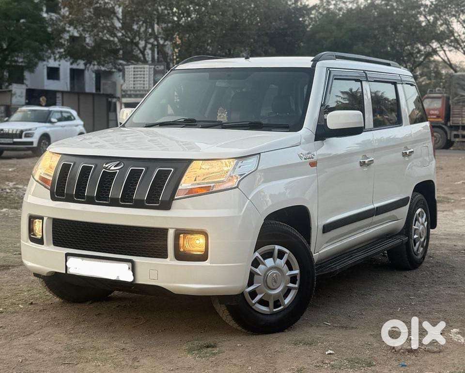 Mahindra Tuv 300