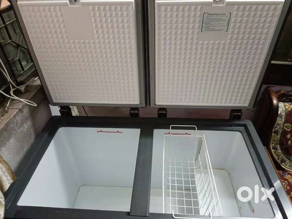 Voltas Double  Door  Freezer  in excellent  condition