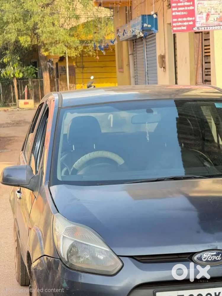 Ford Figo Petrol Lxi 2011